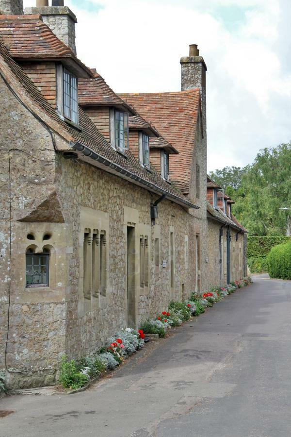Lympne Castle Cottagesハイス エクステリア 写真